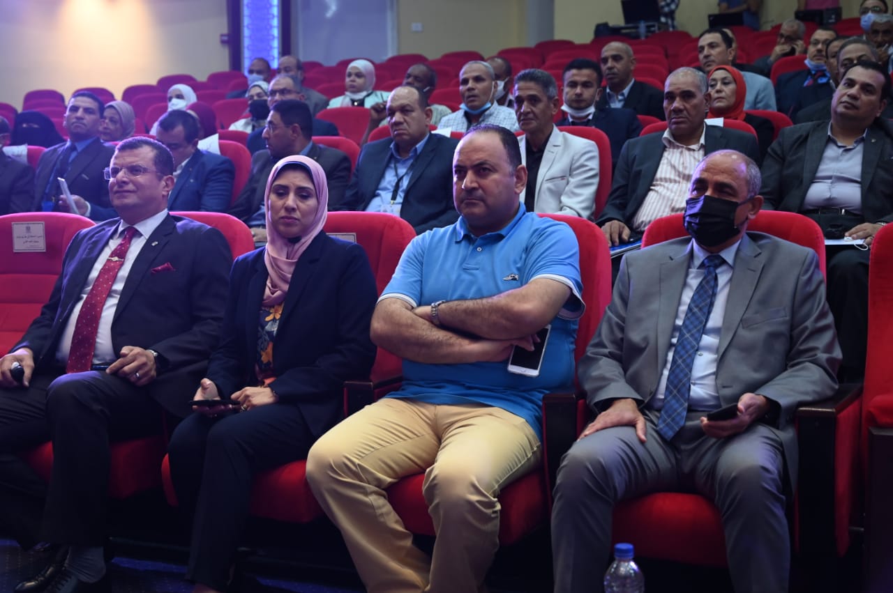 وزير الشباب يفتتح ملتقى المراجعة الداخلية والحوكمة (4)