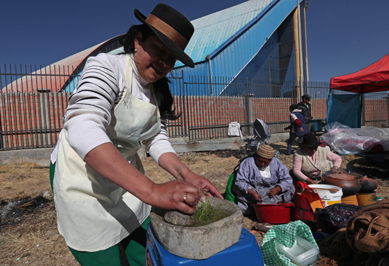 مهرجان الصلصة الحارة في إل ألتو ، بوليفيا (5)