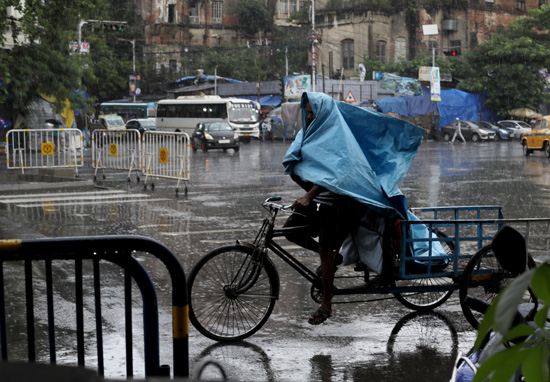 أمطار غزيرة في كولكاتا