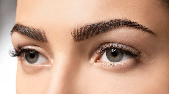 Recipes to get rid of the crust of the eyebrows