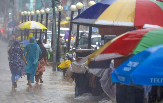 أمطار غزيرة في سريناغار