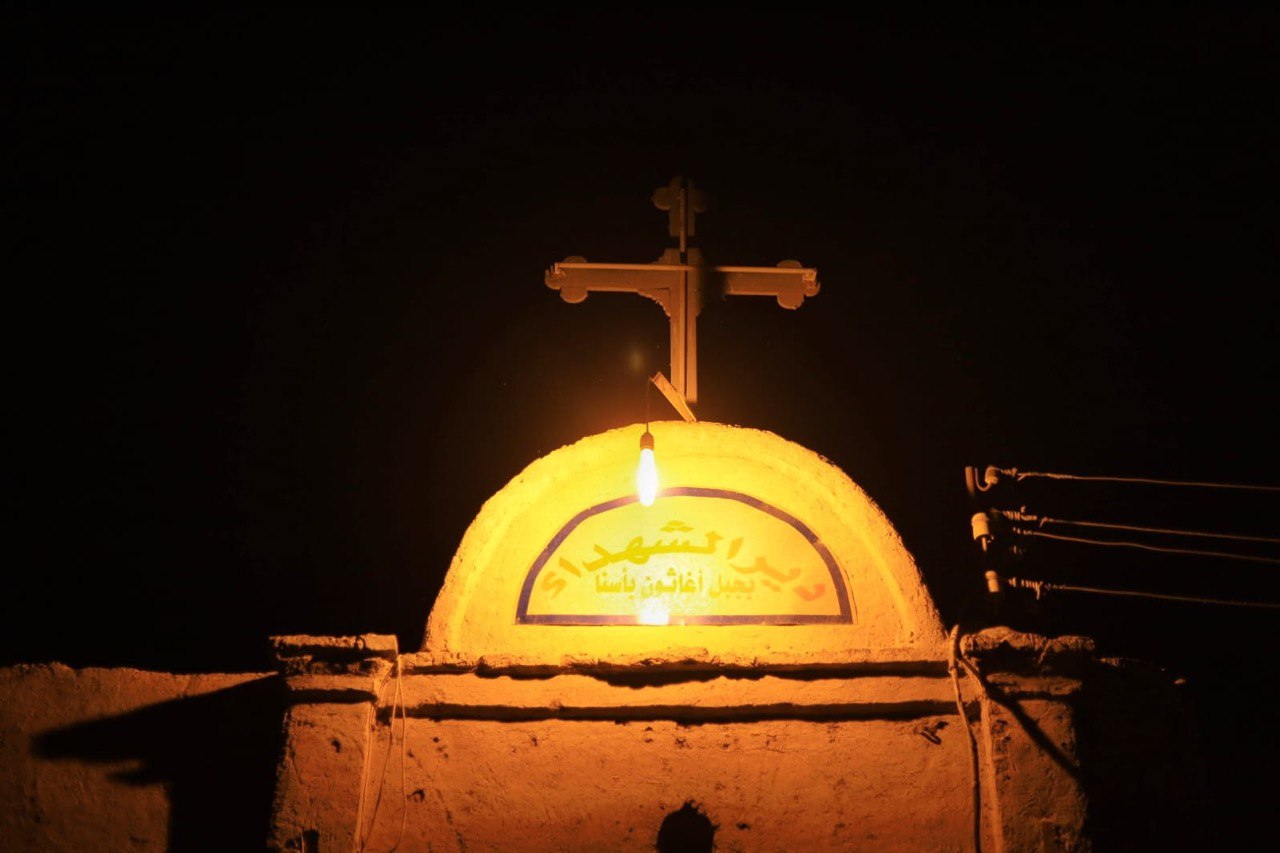دير الشهداء بجبل أغاثون جنوب الأقصر يشهد إحتفالات الأقباط (24)