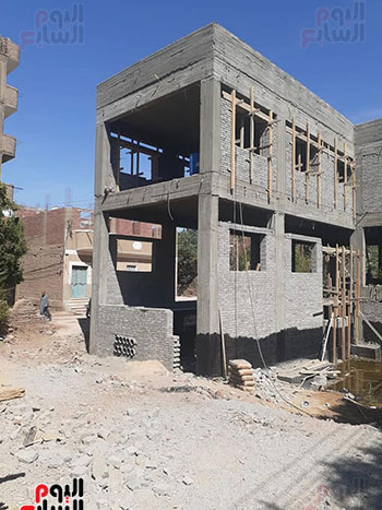 استمرار-العمل-في-إنشاء-لوحة-توزيع-كهرباء-النمسا-(4)