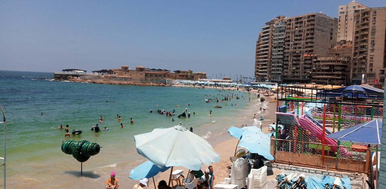 شاطئ الإسكندرية (3)
