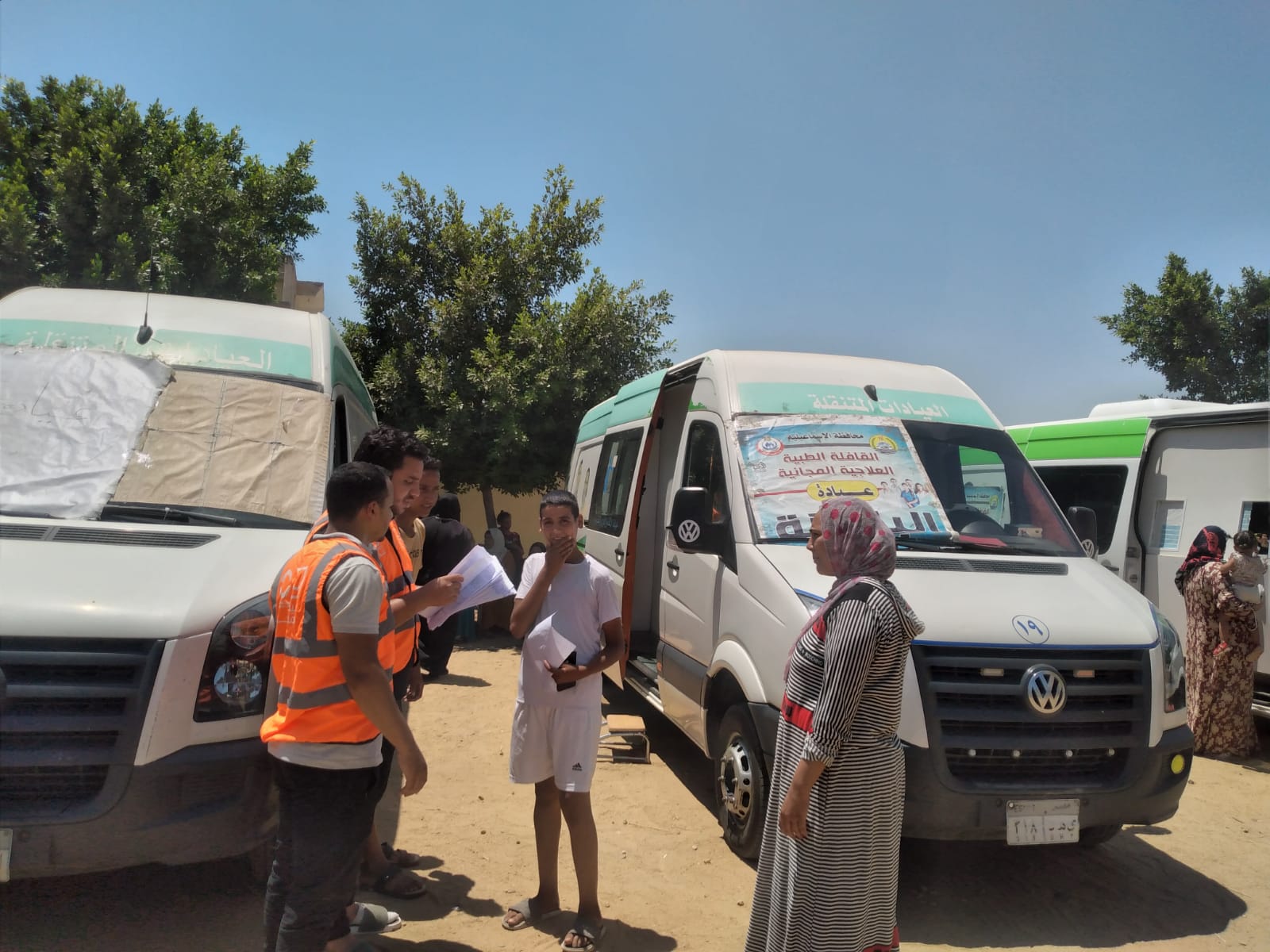  قافلة طبية مجانية بمدرسة المرزوقية بقرية الشروق (3)