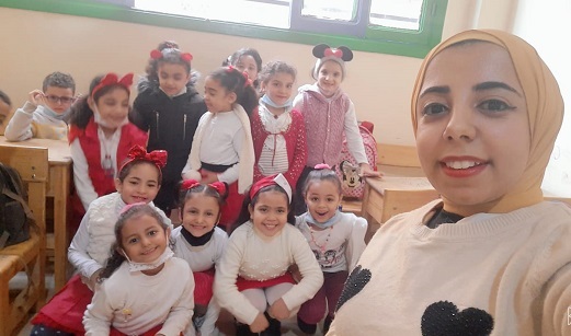 مروة مع طلابها مروة مع طلابها