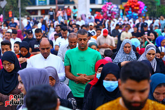  صلاة عيد الاضحى بمسجد مصطفى محمود (2)