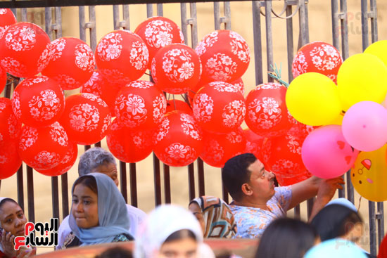 المصلين بمسجد السلطان حسن (26)