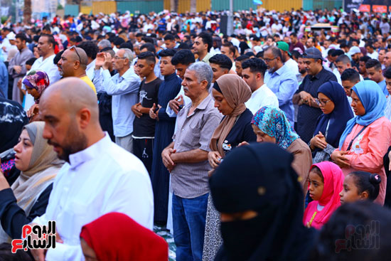  صلاة عيد الاضحى بمسجد مصطفى محمود (12)