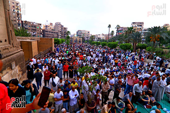 المصلين بمسجد السلطان حسن (4)