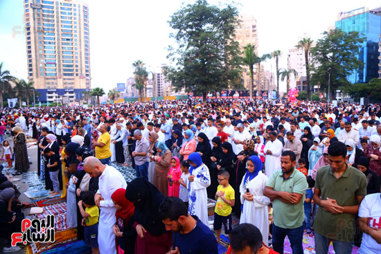  صلاة عيد الاضحى بمسجد مصطفى محمود (5)