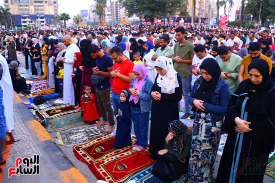  صلاة عيد الاضحى بمسجد مصطفى محمود (6)