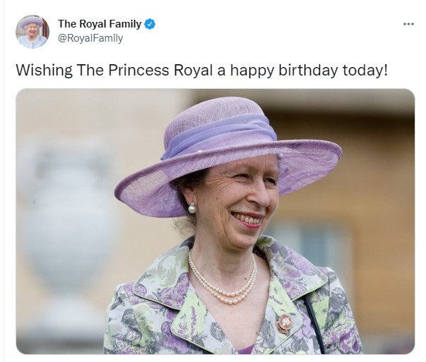 الملكة إليزابيث الثانية تهنئ ابنتها بعيد ميلادها