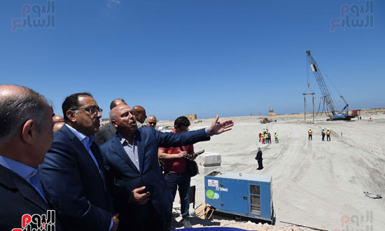 رئيس الوزراء يتفقد ميناء الدخيلة بالاسكندرية ‎‎ (20)