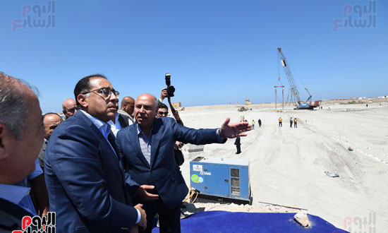 رئيس الوزراء يتفقد ميناء الدخيلة بالاسكندرية ‎‎ (21)