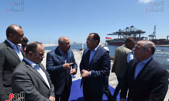 رئيس الوزراء يتفقد ميناء الدخيلة بالاسكندرية ‎‎ (28)