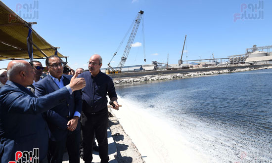 رئيس الوزراء يتفقد ميناء الدخيلة بالاسكندرية ‎‎ (3)