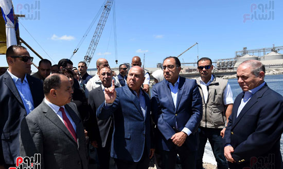 رئيس الوزراء يتفقد ميناء الدخيلة بالاسكندرية ‎‎ (14)