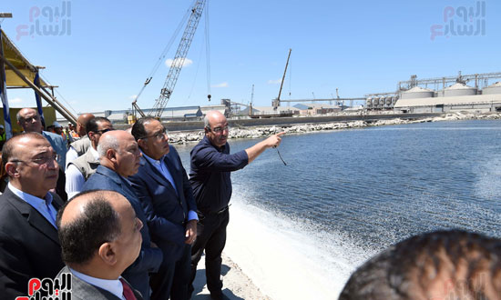 رئيس الوزراء يتفقد ميناء الدخيلة بالاسكندرية ‎‎ (6)