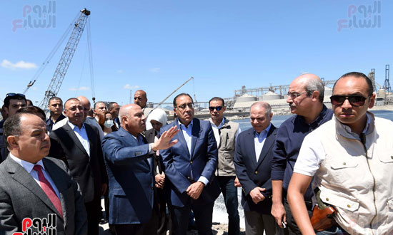 رئيس الوزراء يتفقد ميناء الدخيلة بالاسكندرية ‎‎ (13)