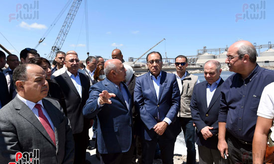 رئيس الوزراء يتفقد ميناء الدخيلة بالاسكندرية ‎‎ (12)