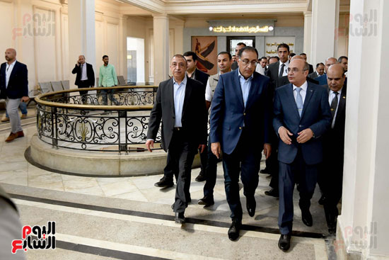 رئيس الوزراء يتفقد المحكمة الابتدئية بالاسكندرية (17)