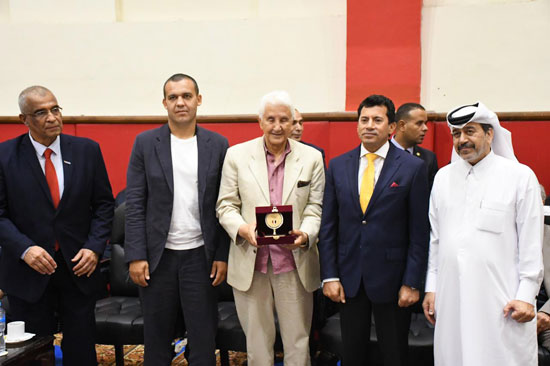 وزير الرياضة يفتتح منافسات البطولة العربية الخامسة للملاكمة (14)
