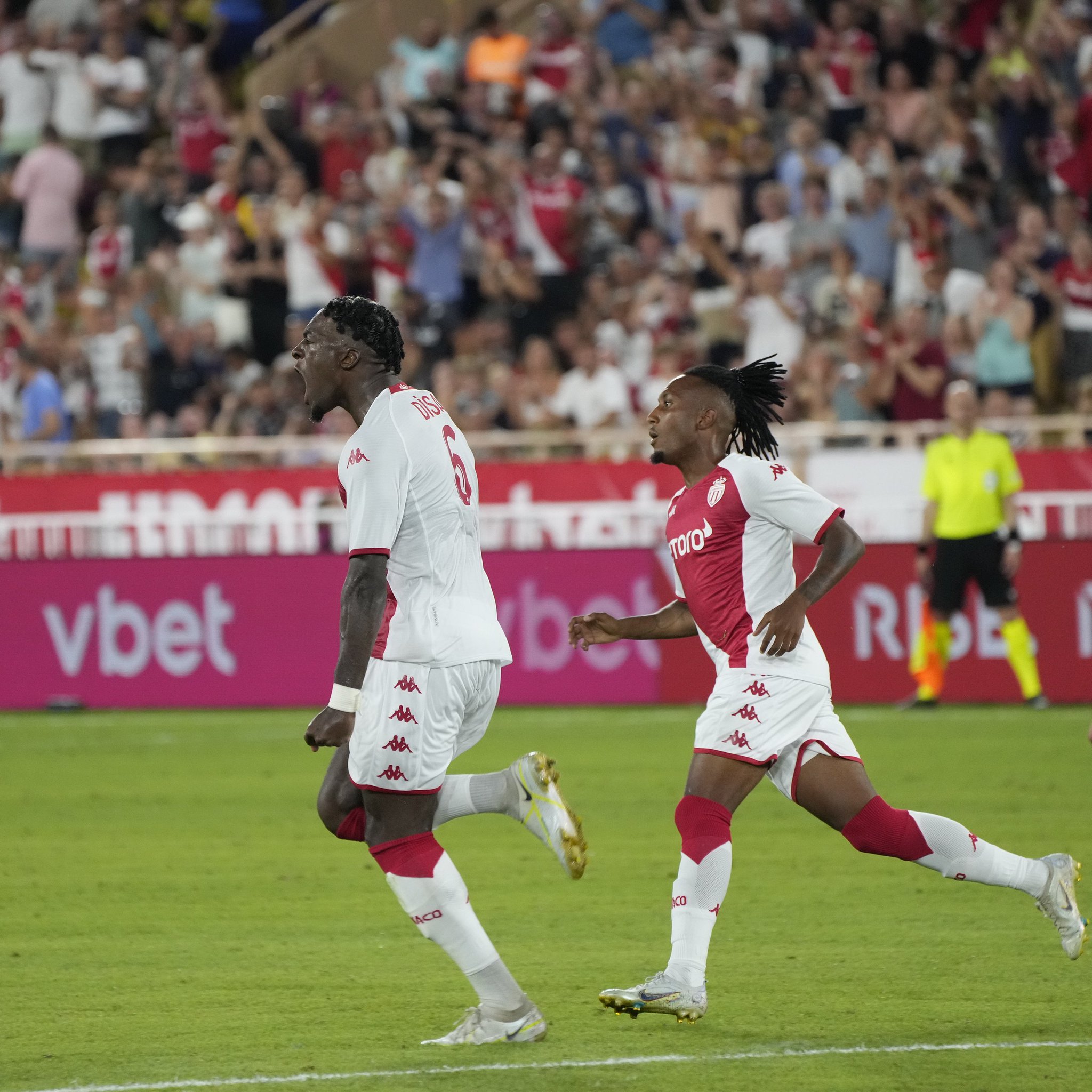 موناكو ضد ايندهوفن (1)