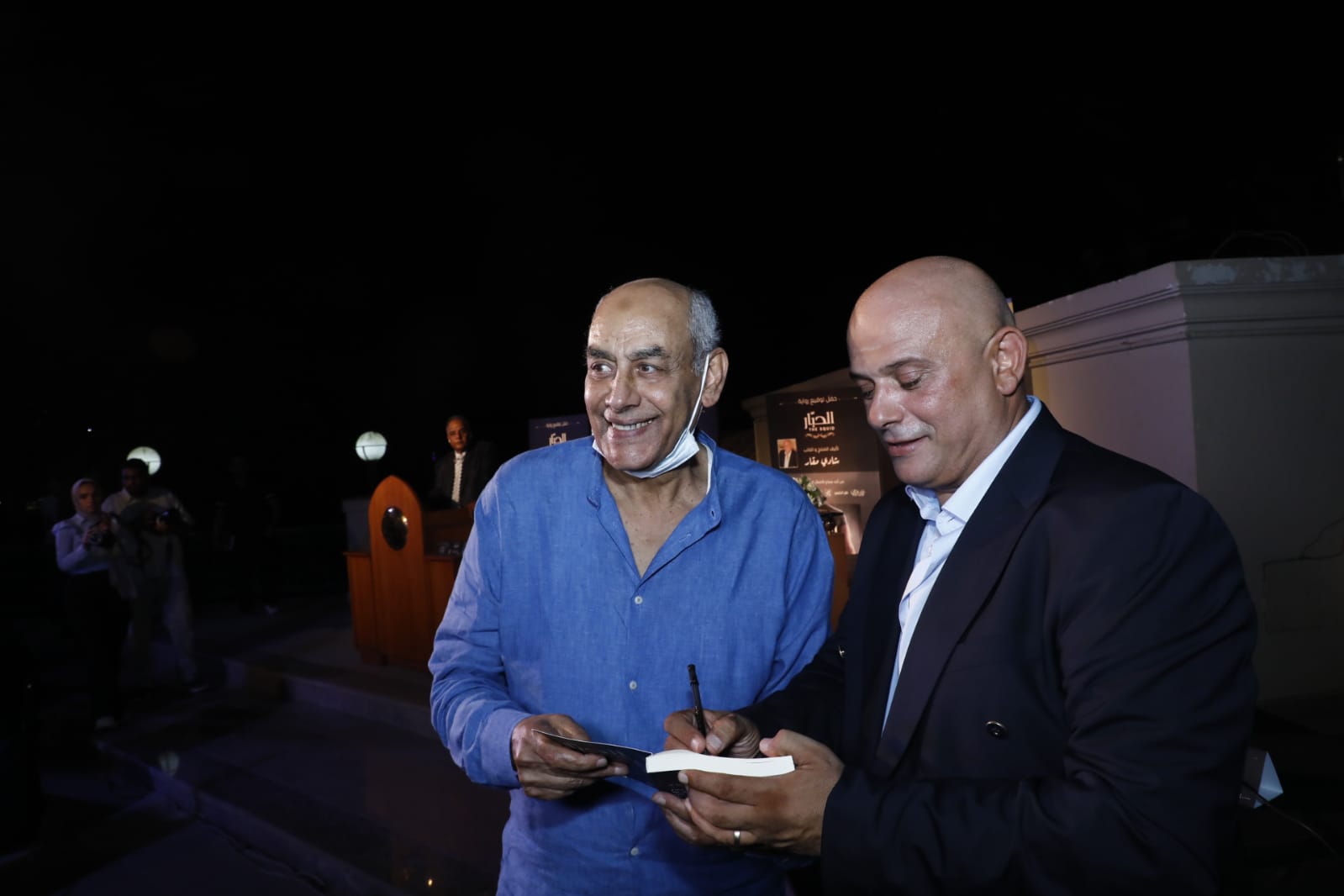 احمد بدير وإدوارد وإيهاب فهمي في حفل توقيع رواية الحبار لشادي مقار  (10)