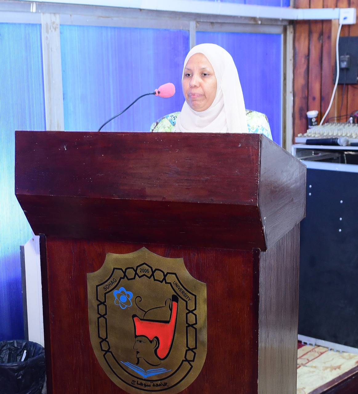 الدكتورة نور الهدي مصطفي
