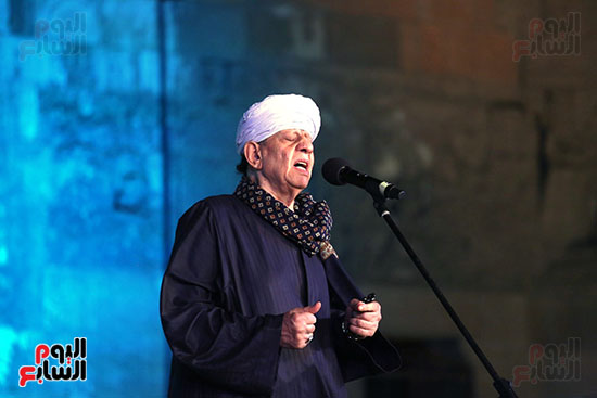 ياسين التهامى يتألق بحفل مهرجان القلعة  (1)