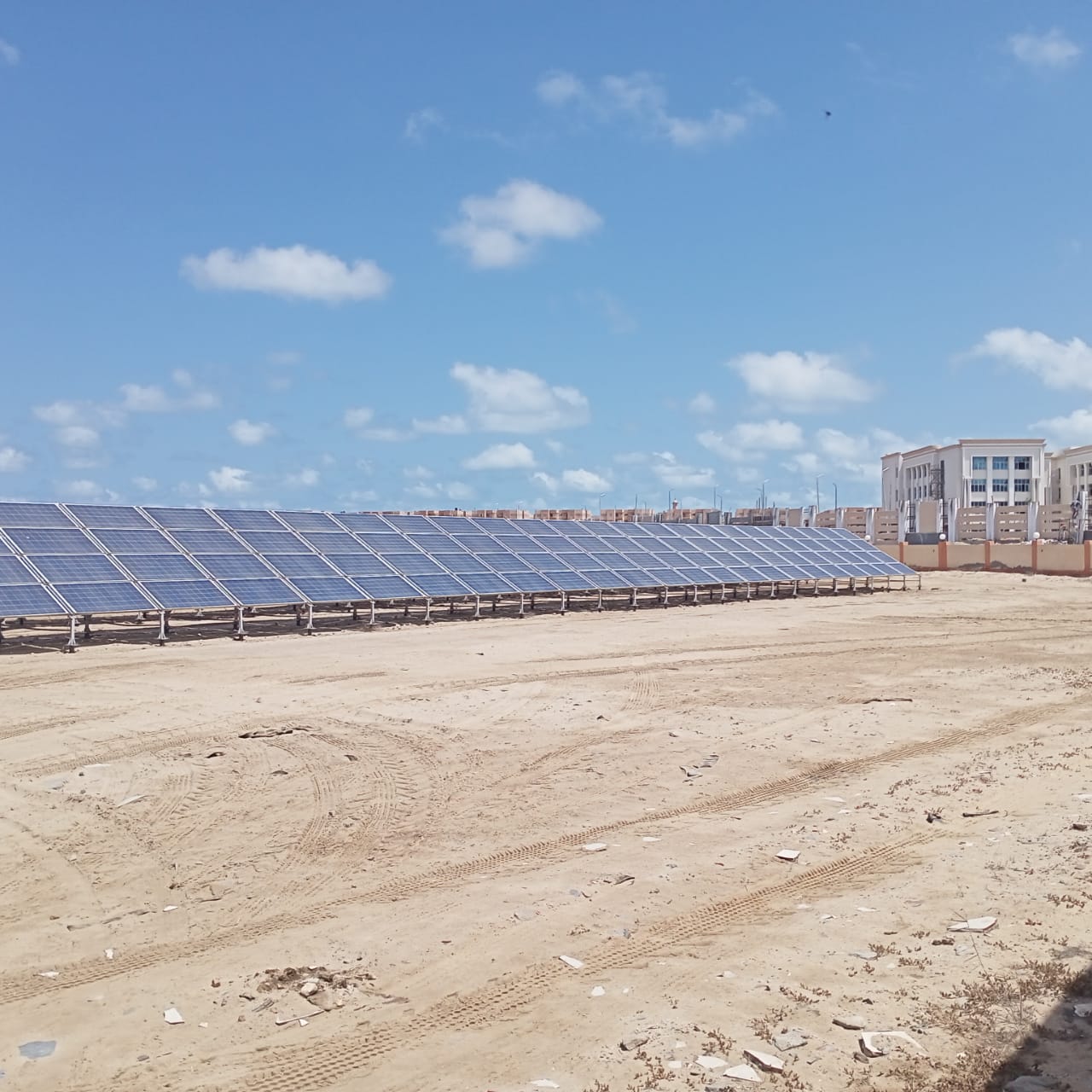 محطة توليد الكهرباء بالطاقة الشمسية لتغذية مدينة جمصة بالدقهلية (1)