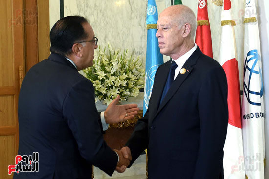الرئيس التونسي ورئيسة الحكومة يستقبلان مدبولى لحضور افتتاح قمة تيكاد 8 (3)