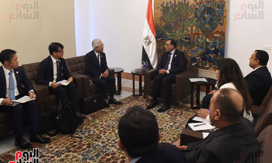اجتماع رئيس الوزراء والقيادات التنفيذية لشركة تويوتا (3)