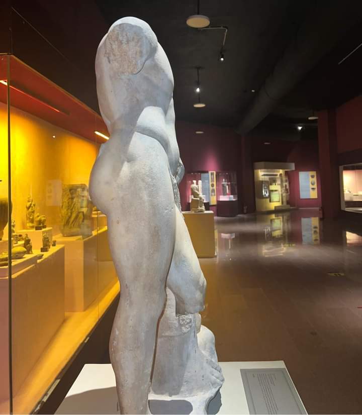 تمثال هرقل بمتحف الغردقة 