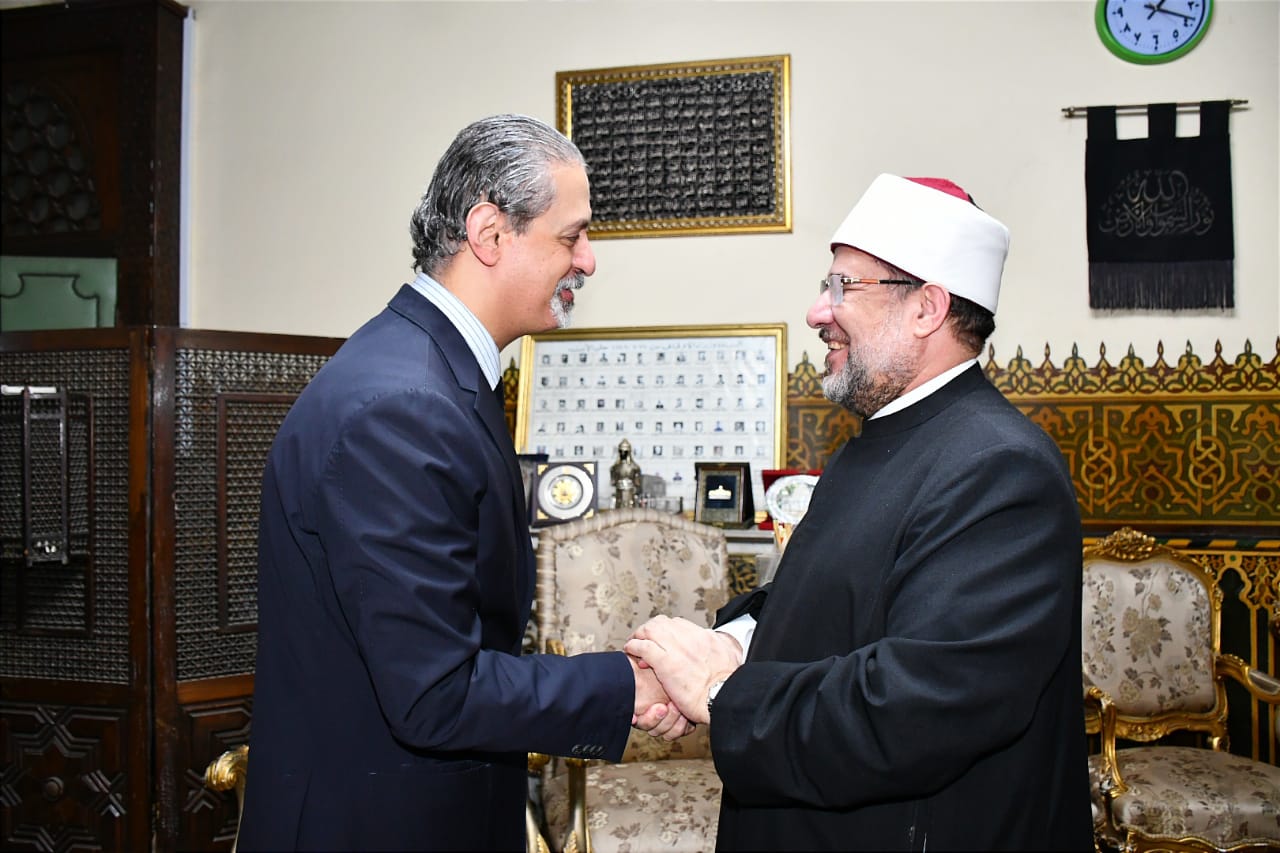 الدكتور محمد مختار جمعة وزير الأوقاف مع سفير مصر في السودان