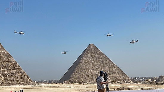 العرض الجوي لفريق النجوم الفضية المصرى (4)