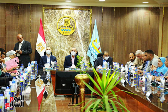 محافظ-كفر-الشيخ-يترأس--الاجتماع-الدوري-لمجلسي-النواب-والشيوخ
