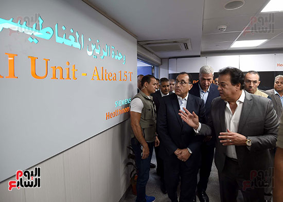 The Minister of Health and the Prime Minister at El Alamein Model Hospital