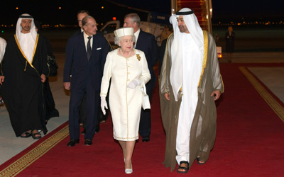 الملكة ومحمد بن زايد
