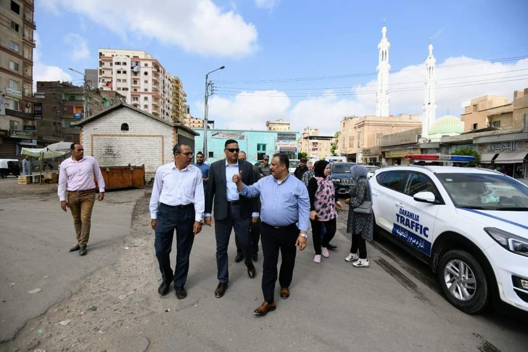 محافظ الدقهلية يوجه بتطوير شارع العروبة (1)