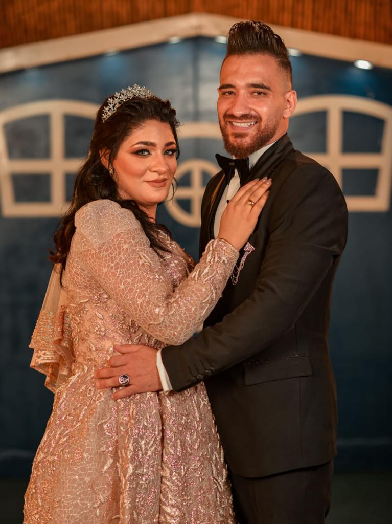 العروسين أحمد ونورا