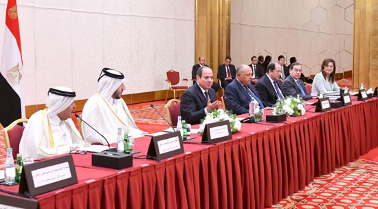 الرئيس السيسى يلتقى فى الدوحة ممثلى رابطة رجال الأعمال القطريين (6)