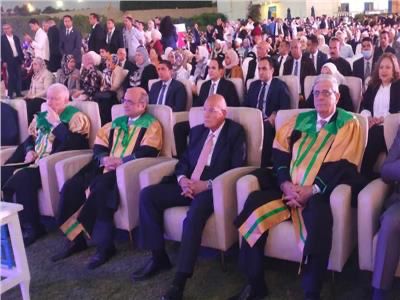 جامعة عين شمس تكرم وزير العدل ورئيسا قضايا الدولة والنيابة الإدارية