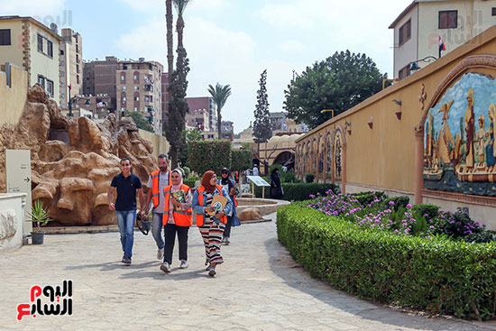 وزيرا السياحة والتنمية المحلية ومحافظ القاهرة يفتتحون حديقة شجرة مريم (22)