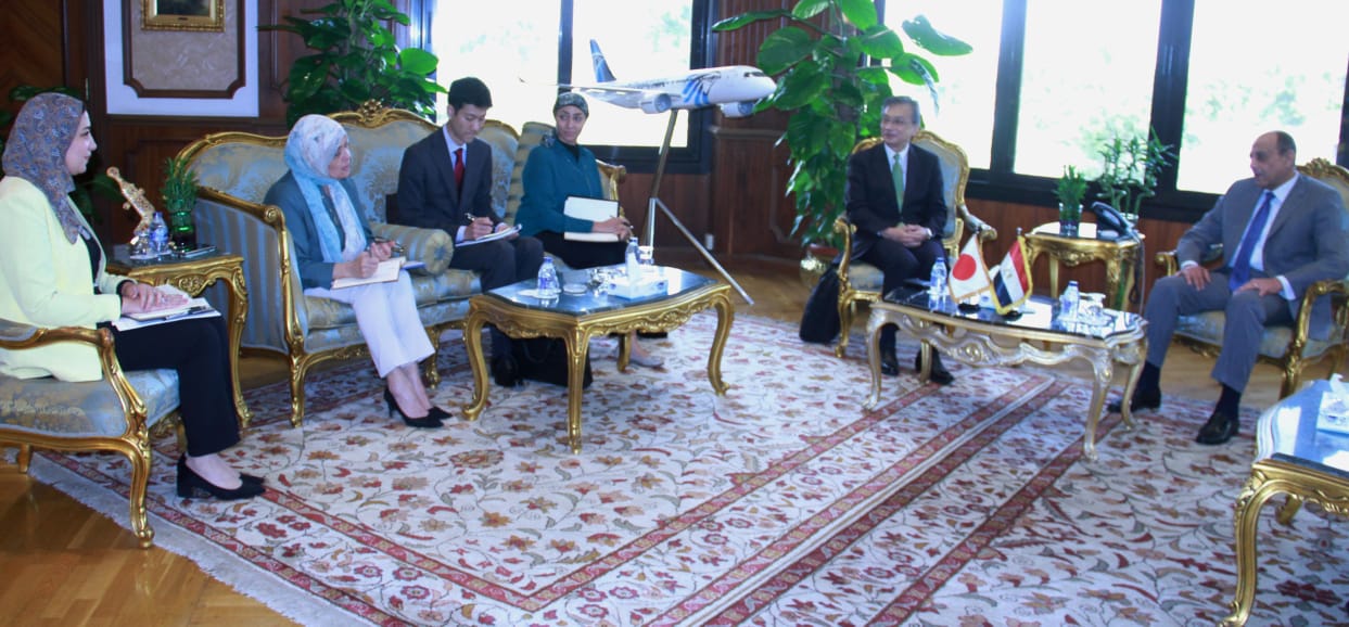 لقاء وزير الطيران مع سفير اليابان