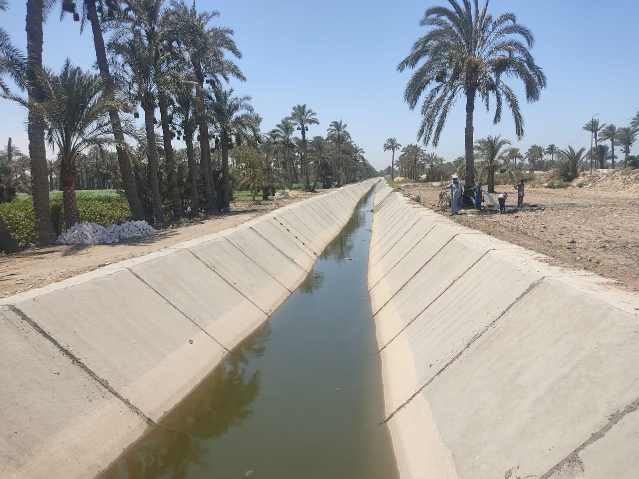 مشروع تبطين الترع بالجيزة