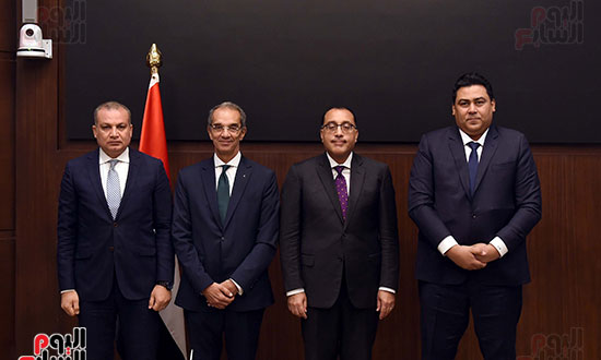 رئيس الوزراء يشهد توقيع تعاون بين العربية للتصنيع والقومى لتنظيم الاتصالات (5)