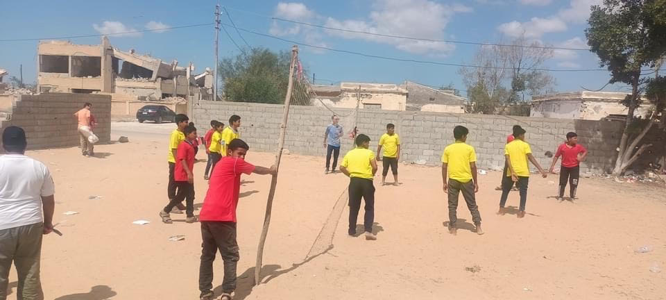 الشباب و الرياضة تنفذ  قافلة حياة كريمة لإسعاد اطفال  قرية نجع شبانة  (5)