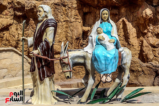 مريم والطفل ويوسف النجار